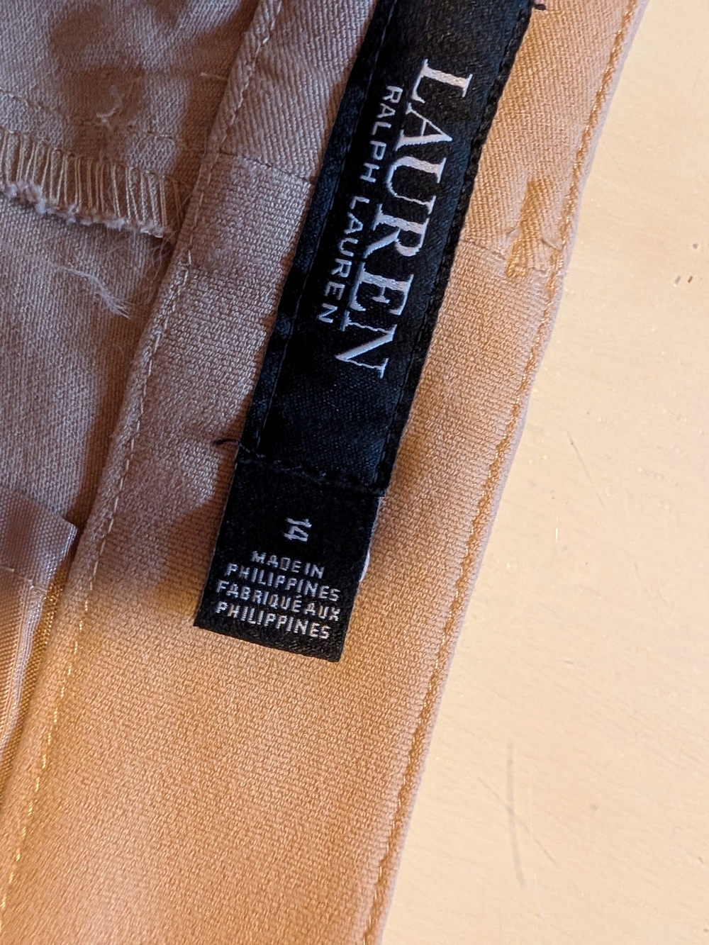 Lauren Ralph Lauren Women's Beige Chino Shorts - Picture 5 of 5